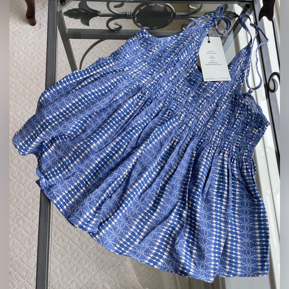 Kendall & Kylie tank top. - Picture 2 of 6